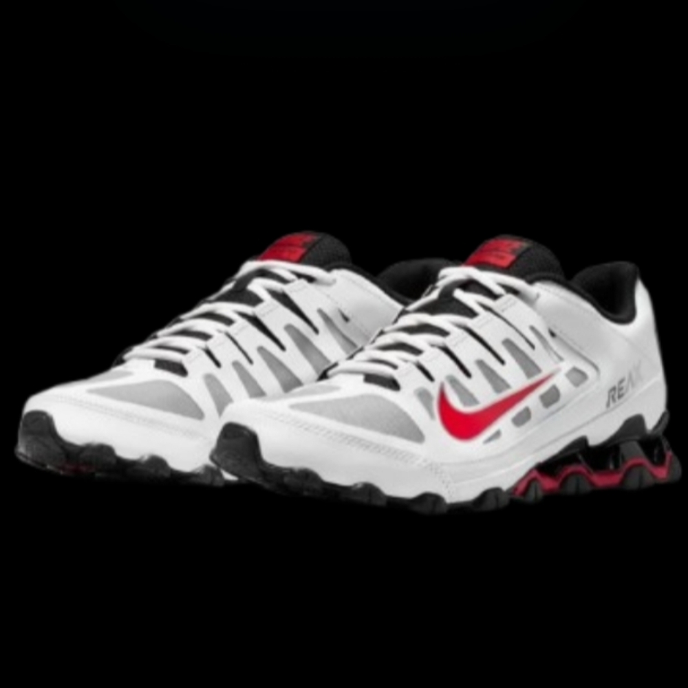 Nike Reax 8 TR Running Mens Size 9 White Gym Red Black